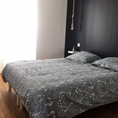 Appartement De Caractere Avec Terrasse. Λα Ροσέλ Εξωτερικό φωτογραφία