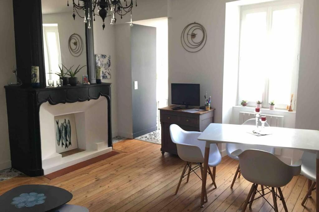 Appartement De Caractere Avec Terrasse. Λα Ροσέλ Εξωτερικό φωτογραφία