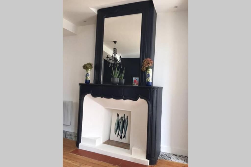 Appartement De Caractere Avec Terrasse. Λα Ροσέλ Εξωτερικό φωτογραφία